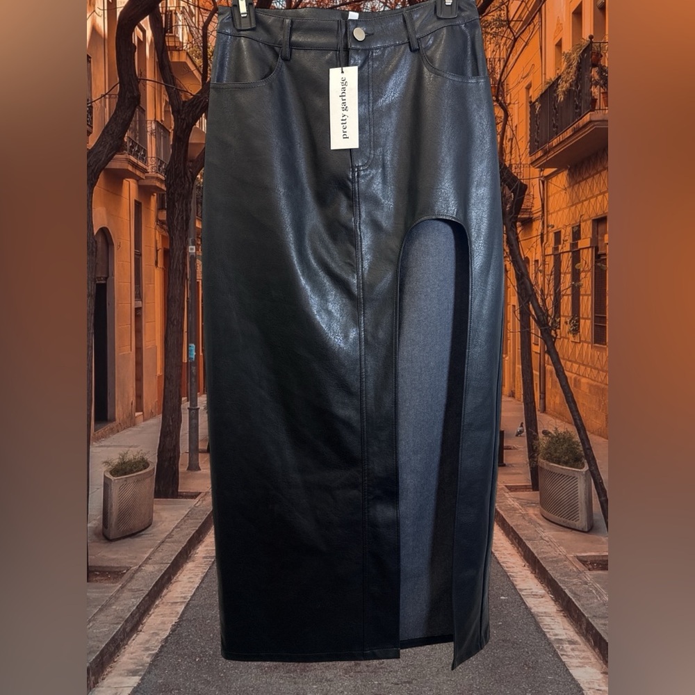 Elegant Black Maxi Skirt